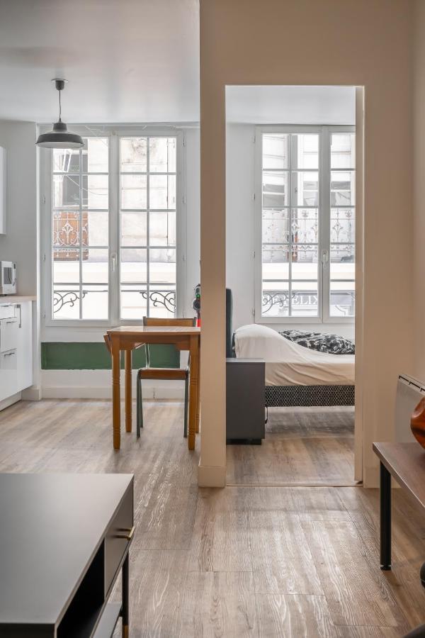 Esprit Loft & Club Proche Embarcadere Corse Mayol Port Centre Historique Appartement *